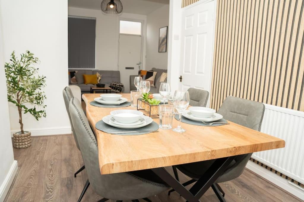 Stylish Home In York - Free Wifi & Parking - Close To Racecourse & City Centre 外观 照片