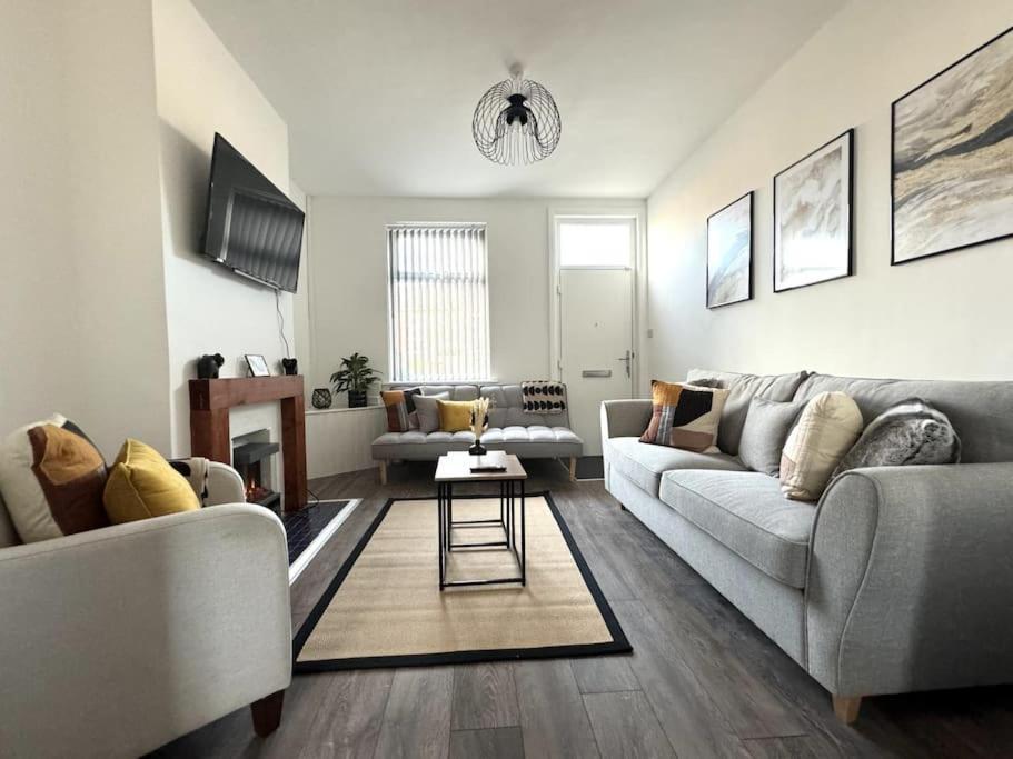 Stylish Home In York - Free Wifi & Parking - Close To Racecourse & City Centre 外观 照片