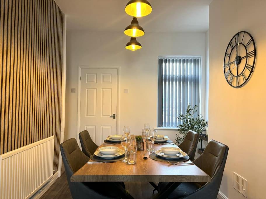 Stylish Home In York - Free Wifi & Parking - Close To Racecourse & City Centre 外观 照片