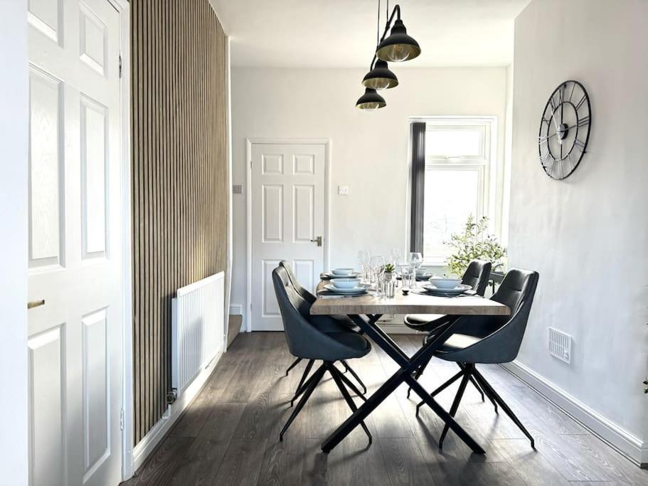 Stylish Home In York - Free Wifi & Parking - Close To Racecourse & City Centre 外观 照片